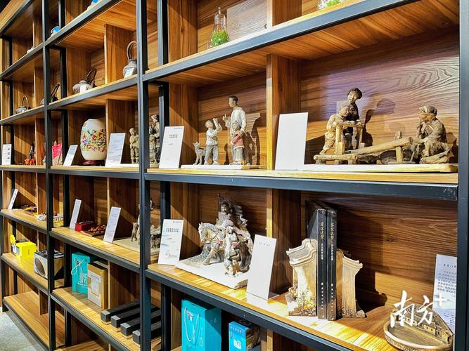 梅州市首届艺术创意产品展今日开幕